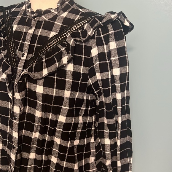 Kate Spade, New York black and white checkered long sleeve shirt, size medium - Picture 6 of 14